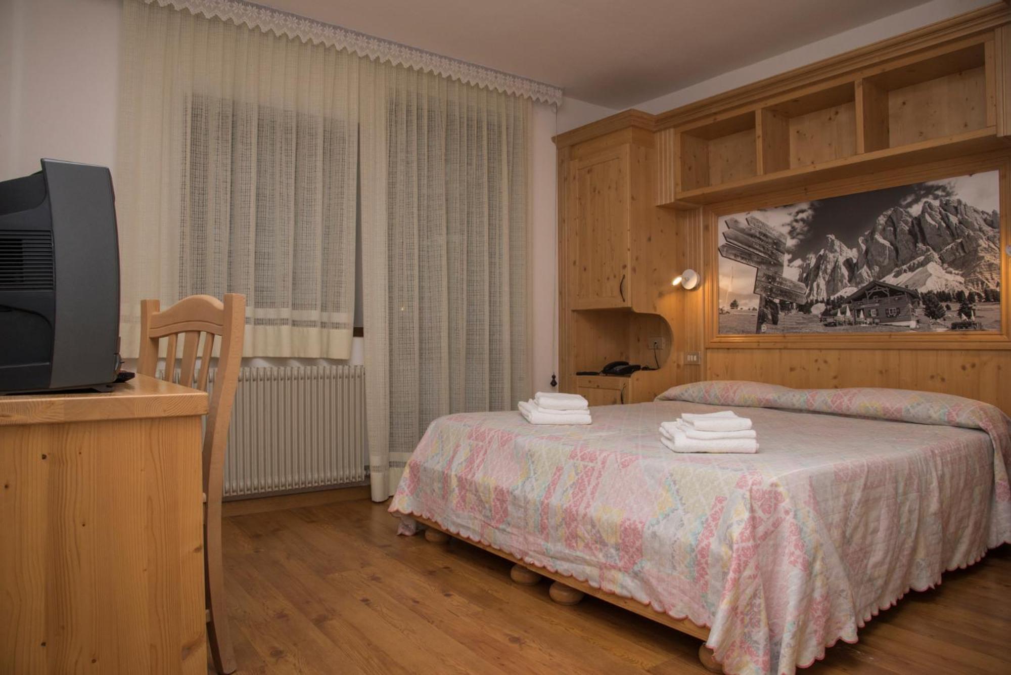 Hotel Cima Tosa San Lorenzo Dorsino Kültér fotó