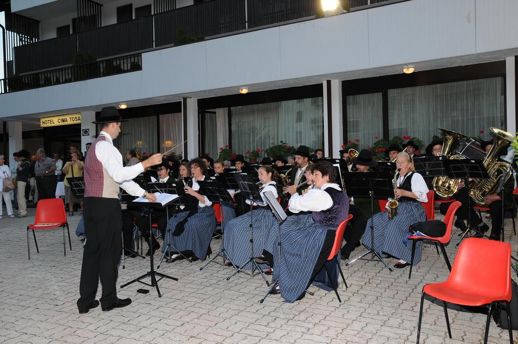 Hotel Cima Tosa San Lorenzo Dorsino Kültér fotó