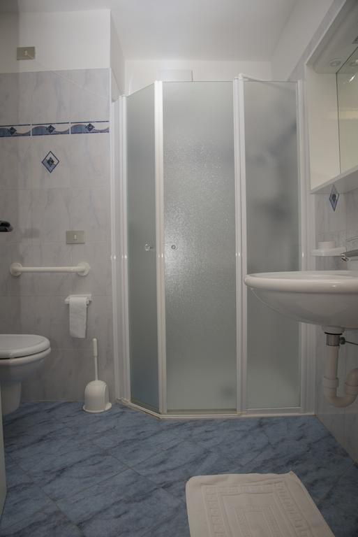 Hotel Cima Tosa San Lorenzo Dorsino Kültér fotó